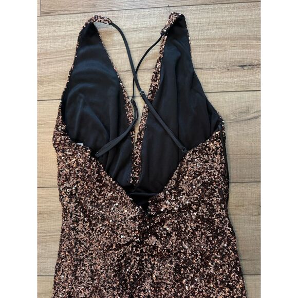 Astr The Label FIRE Sequin Twist Front Mini Dress in Black Gold L Large Women’s - Picture 7 of 7